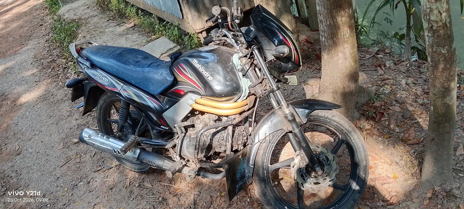 Mahindra Centuro 2011 Black