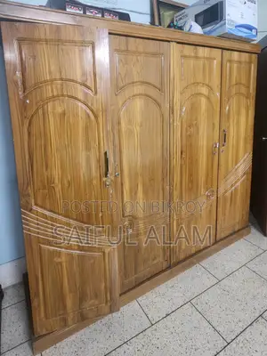 সেগুন কাঠের আলমারি