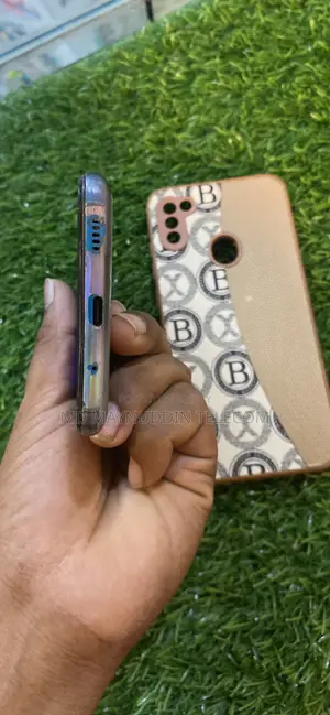 স্যামসাং গ্যালাক্সি এম১১ ৩২ জিবি নীল