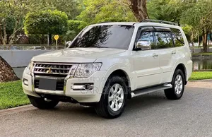 Mitsubishi Pajero V90 3.0 V6 GLS/GLX 2021 White