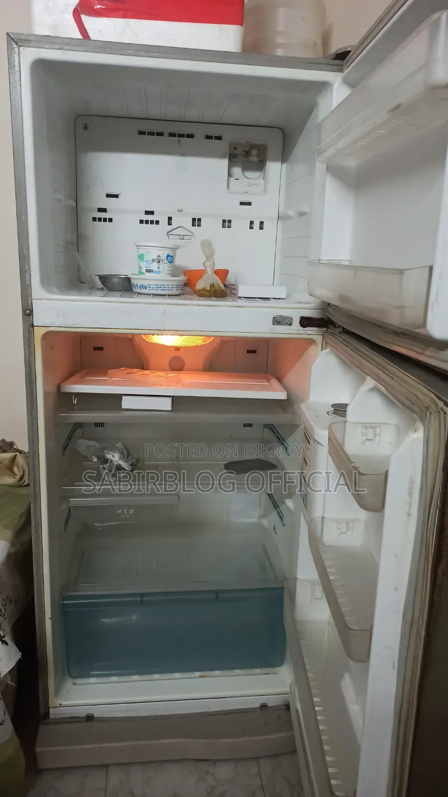 জরুরী বিক্রি প্রয়োজন Daewoo Refrigerator