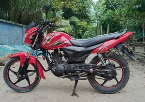 সুজুকি হায়াতে ২০১৫ লাল