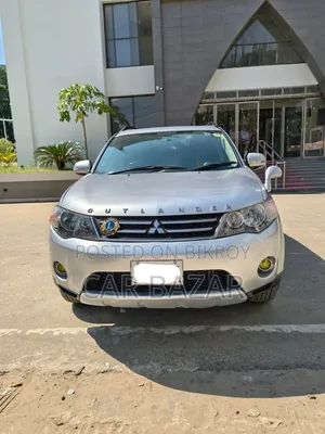 মিতসুবিশি আউটল্যান্ডার ২০১১ সিলভার