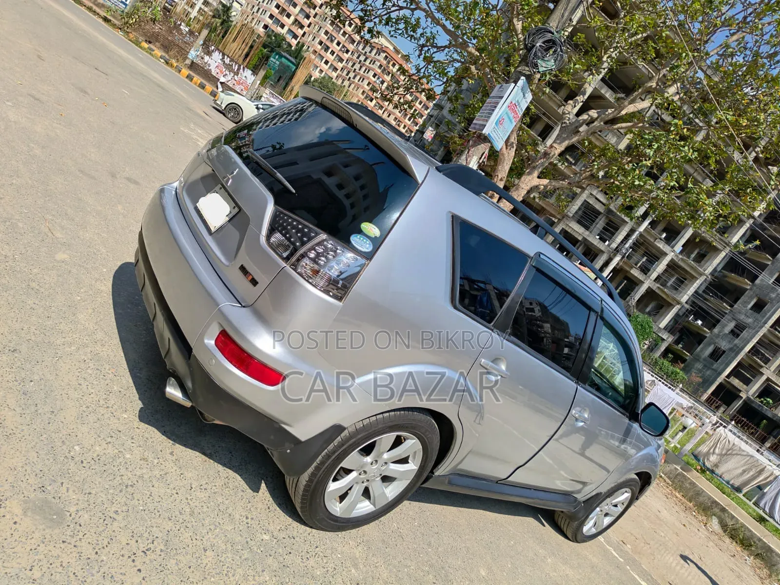 Mitsubishi Outlander 2011 Silver