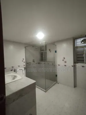 বনানীর অনিক রিয়েল এস্টেটে ৪ বেডরুমের অ্যাপার্টমেন্ট ভাড়া দেওয়া হবে
