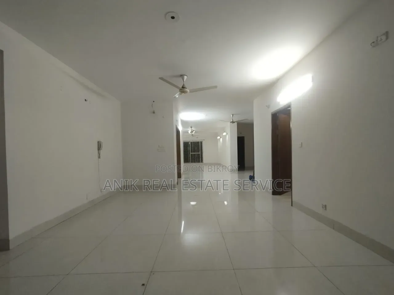 বনানীর অনিক রিয়েল এস্টেটে ৪ বেডরুমের অ্যাপার্টমেন্ট ভাড়া দেওয়া হবে