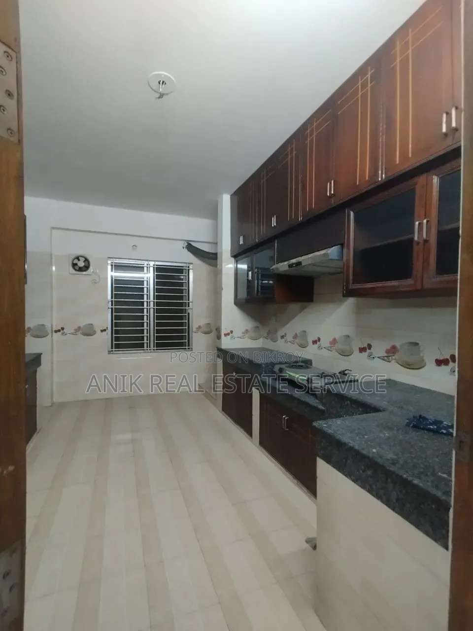 বনানীর অনিক রিয়েল এস্টেটে ৪ বেডরুমের অ্যাপার্টমেন্ট ভাড়া দেওয়া হবে