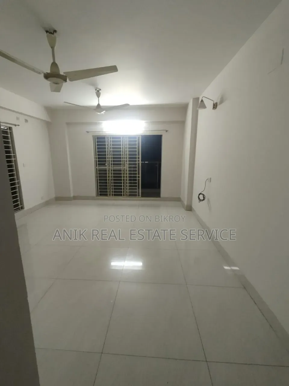 বনানীর অনিক রিয়েল এস্টেটে ৪ বেডরুমের অ্যাপার্টমেন্ট ভাড়া দেওয়া হবে