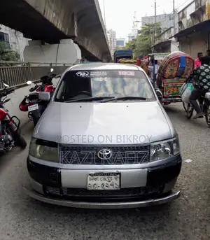 Toyota Probox 1.5 CNG Two-Wheel Drive 2004 Silver