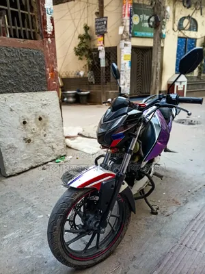 Hero Thriller 160R 2023 White
