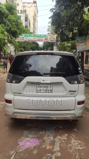 Mitsubishi Outlander Sport ES 2011 White