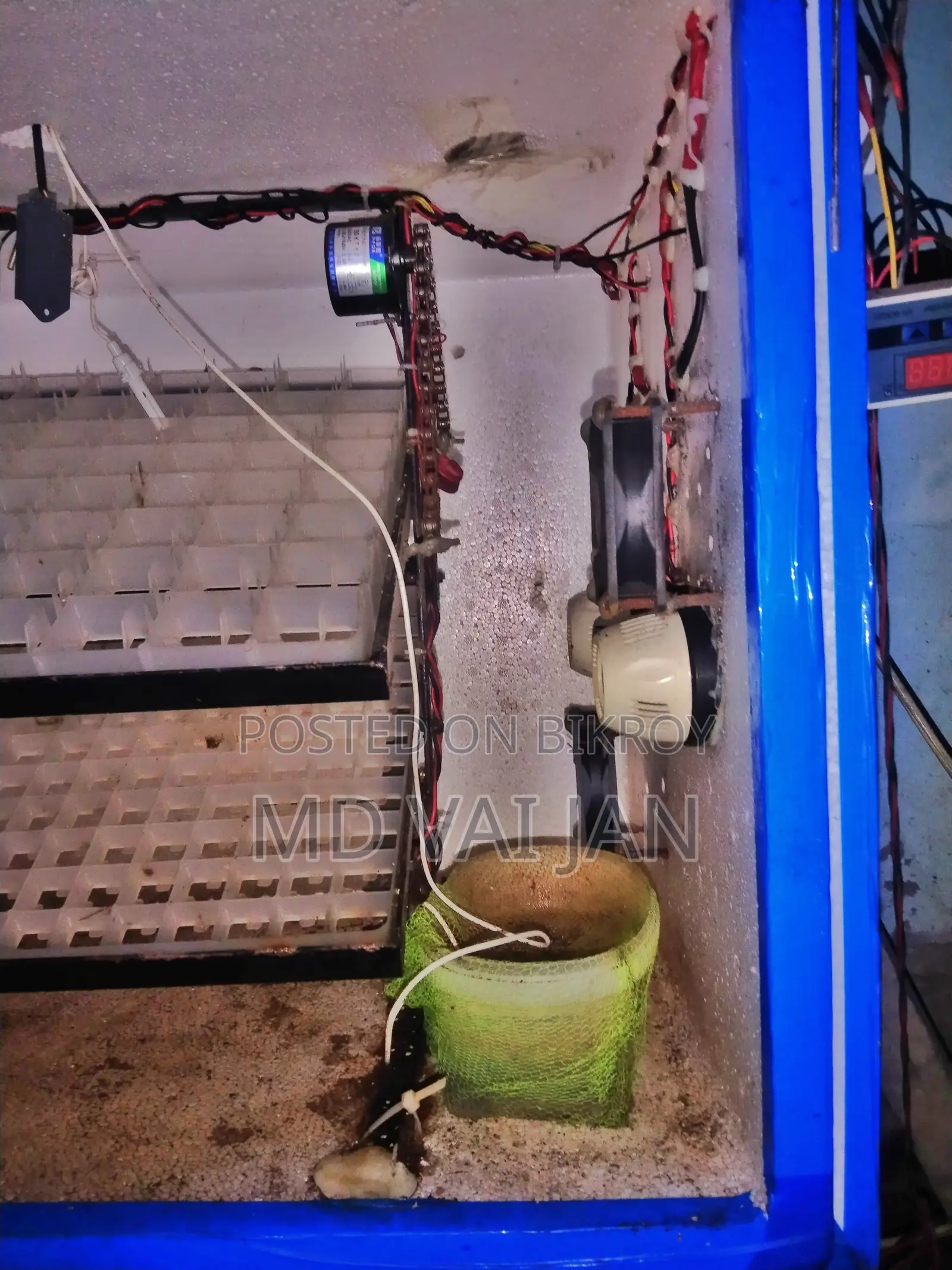 ইনকোবেটর ১৭৬/৪০০