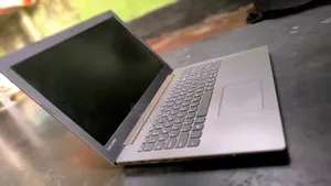 Laptop Lenovo IdeaPad 330 4GB AMD SSD 256GB