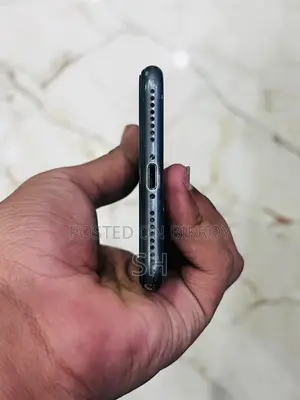 অ্যাপল আইফোন ৮ প্লাস ৬৪ জিবি ব্ল্যাক