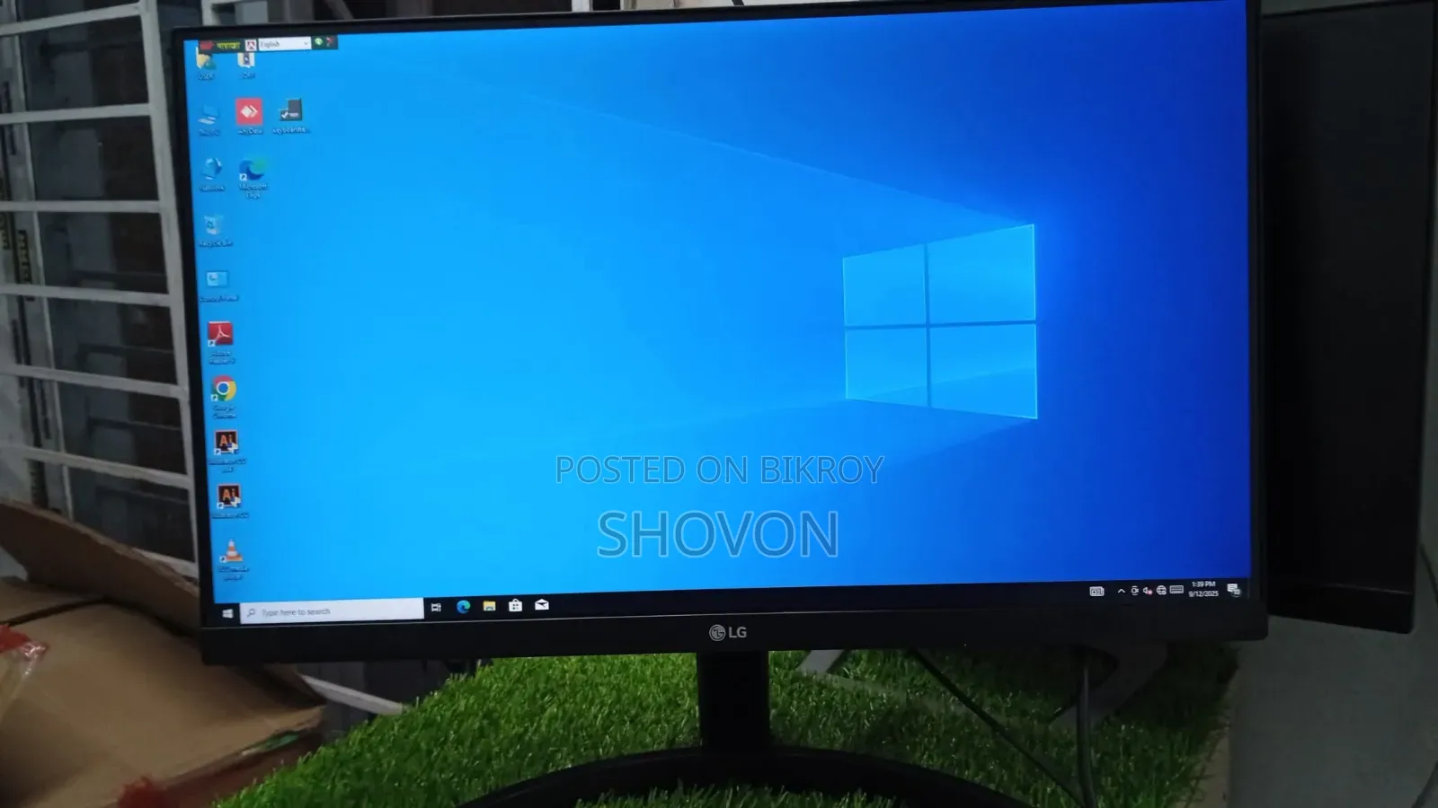 LG Fresh Monitor / 22 Inch