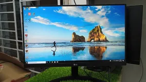 LG Fresh Monitor / 22 Inch