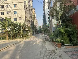 ব্লক-আই, ৪ কাঠা, দক্ষিণমুখী, রেডি প্লট বিক্রি, বসুন্ধরা আর/এ