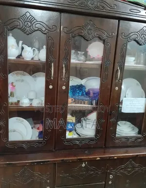 এটি ব্যবহারিত এটি কেবিনেট