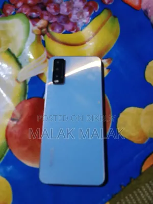 Vivo Y20 64 GB Silver