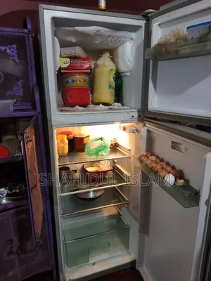 পুরাতন ফ্রিজ