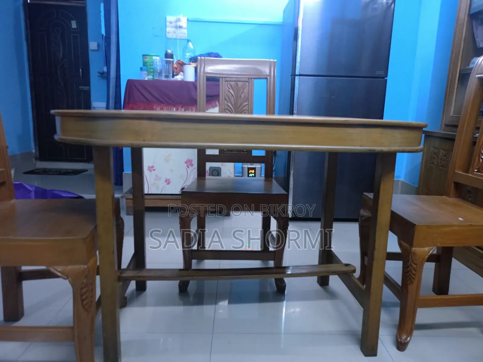 4 Seater Wooden Dining Table Set / 4 Seater Wooden Dining Table Set