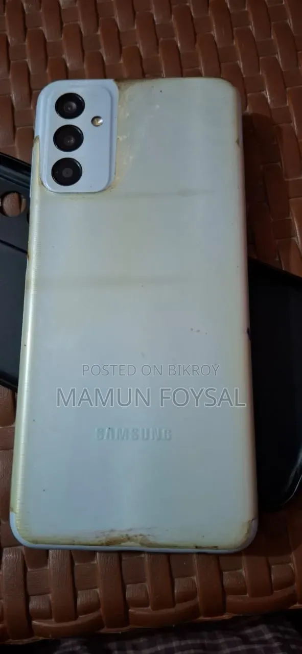 স্যামসাং গ্যালাক্সি এফ১৩ ৬৪ জিবি