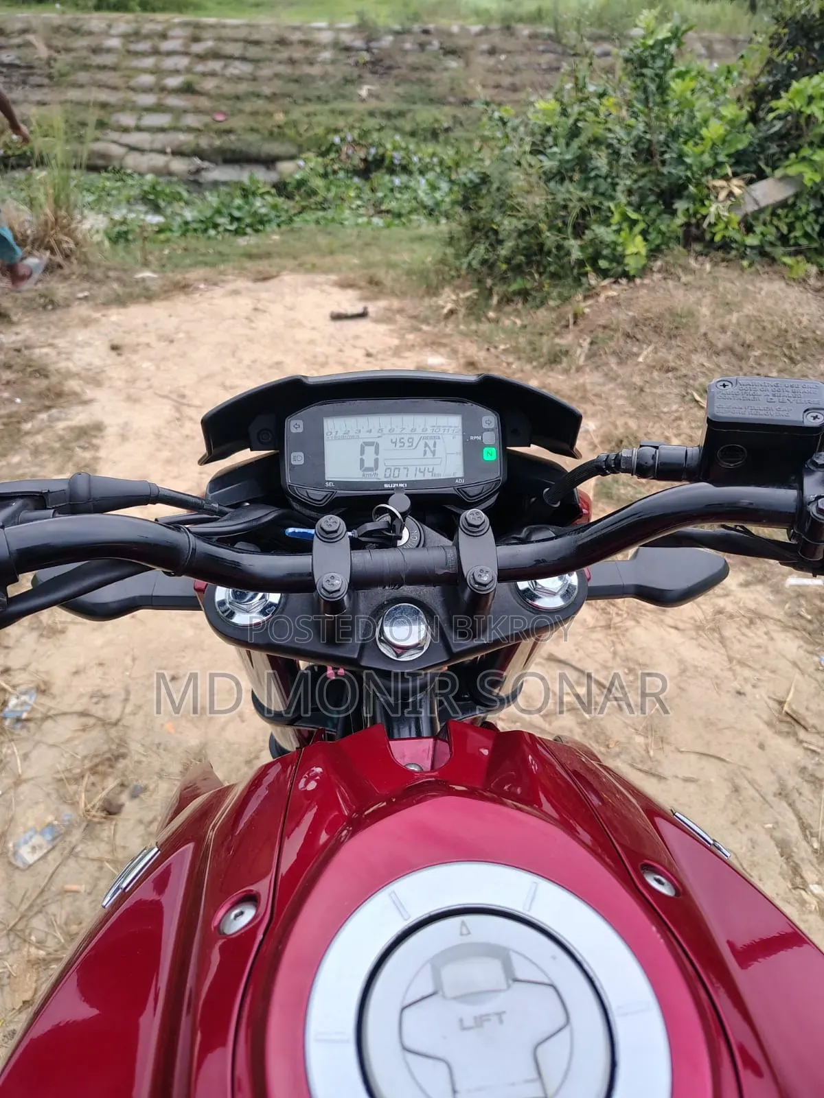 Suzuki Gixxer 2024 Red