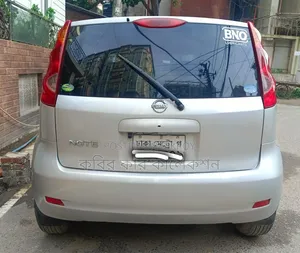 নিসান নোট ২০০৬ সিলভার