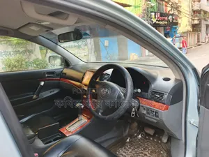 টয়োটা অ্যালিওন ২০০৬ নীল