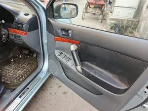 টয়োটা অ্যালিওন ২০০৬ নীল