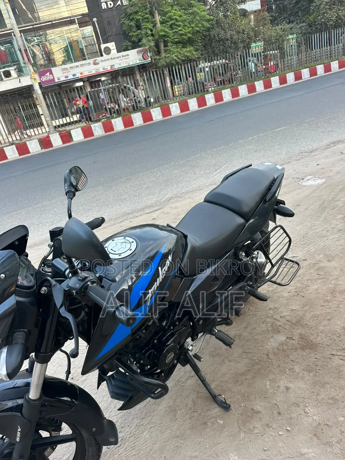 Bajaj Pulsar 150 2022 Blue