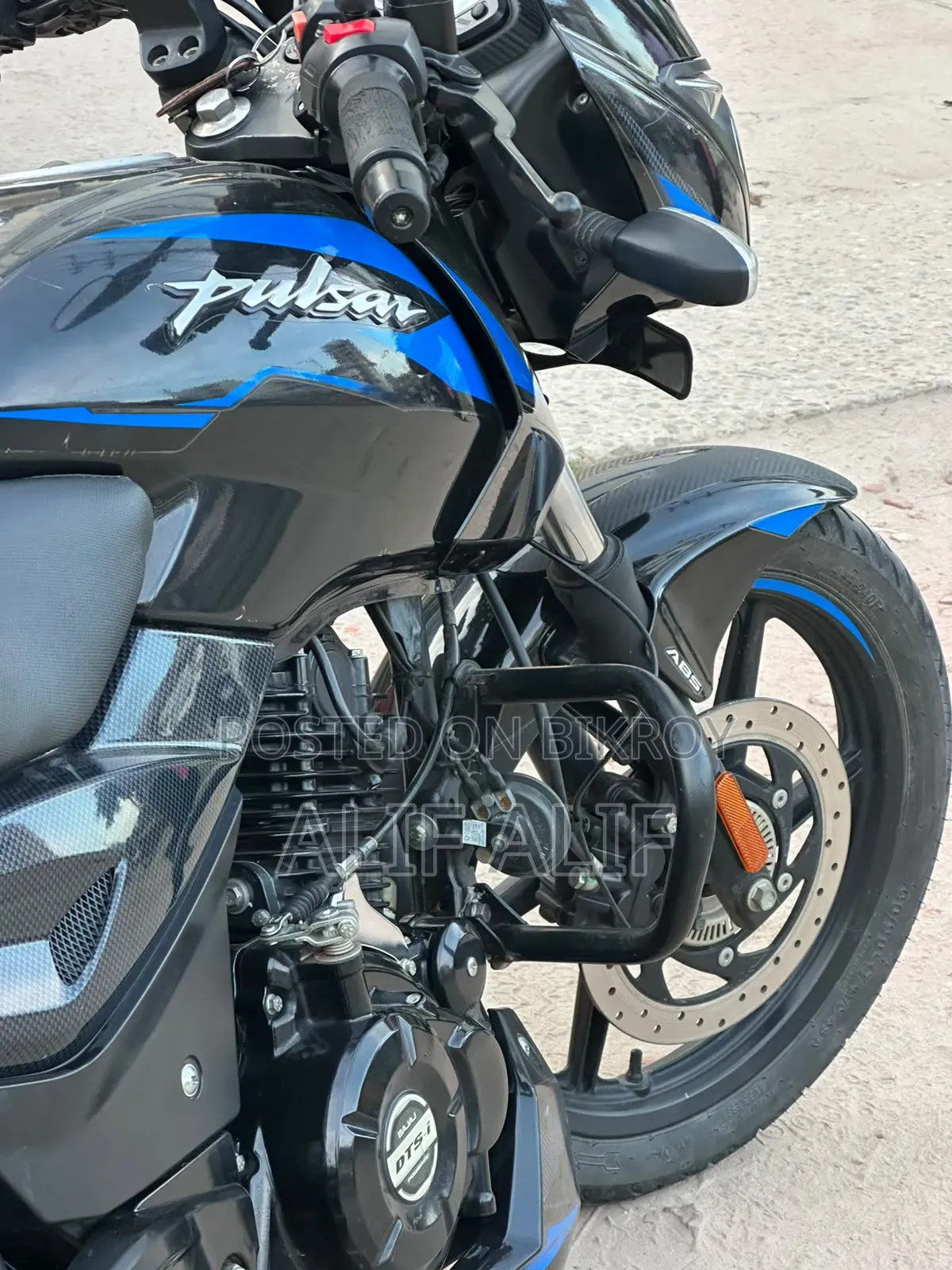 Bajaj Pulsar 150 2022 Blue