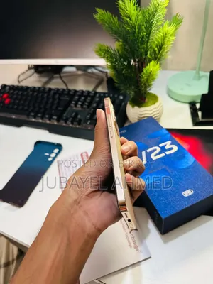 ভিভো ভি২৩ ১২৮ জিবি গোল্ড