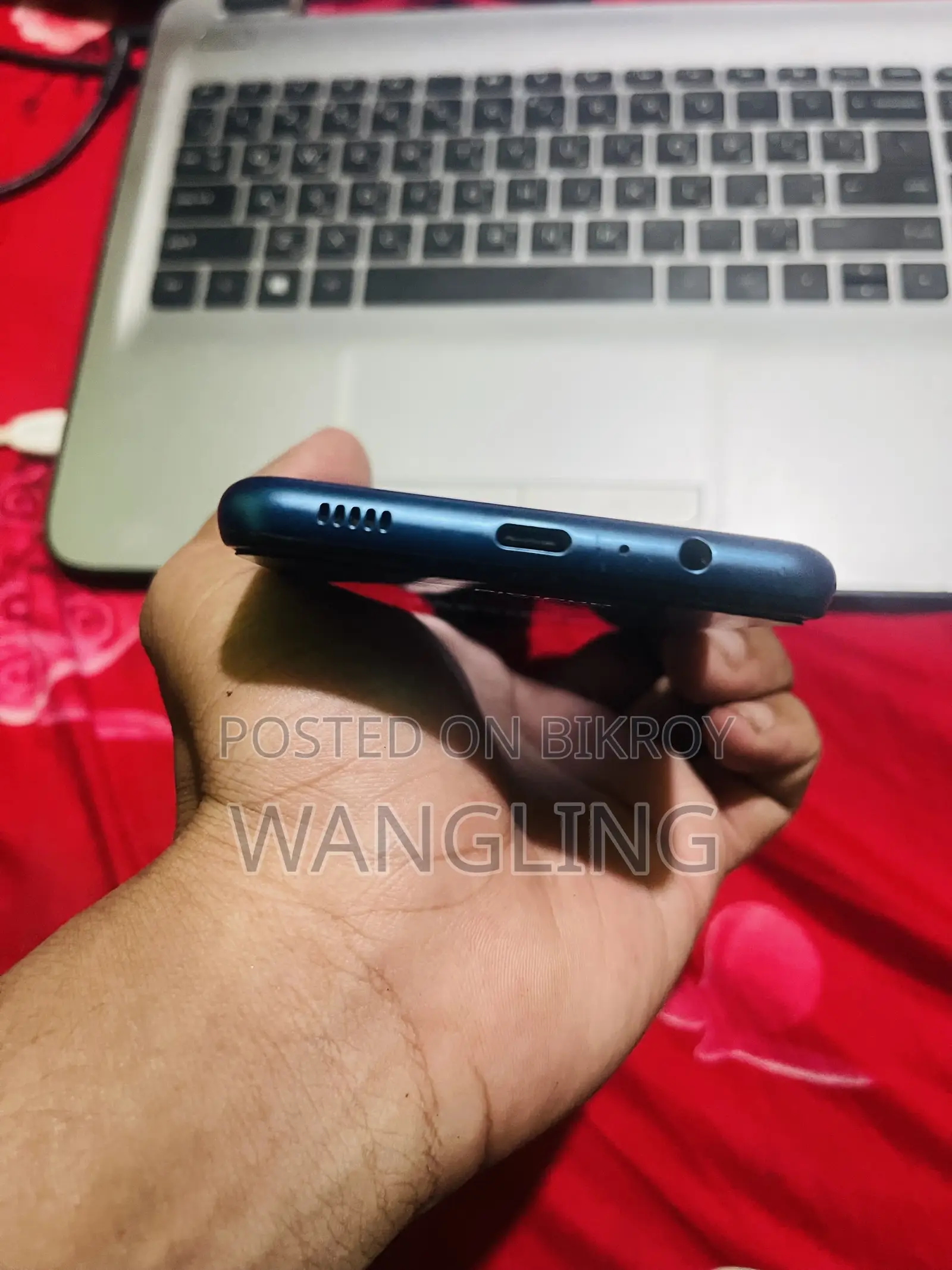 স্যামসাং গ্যালাক্সি এ১২ ৬৪ জিবি নীল