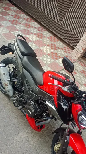 New TVS Raider 125 2022 Red