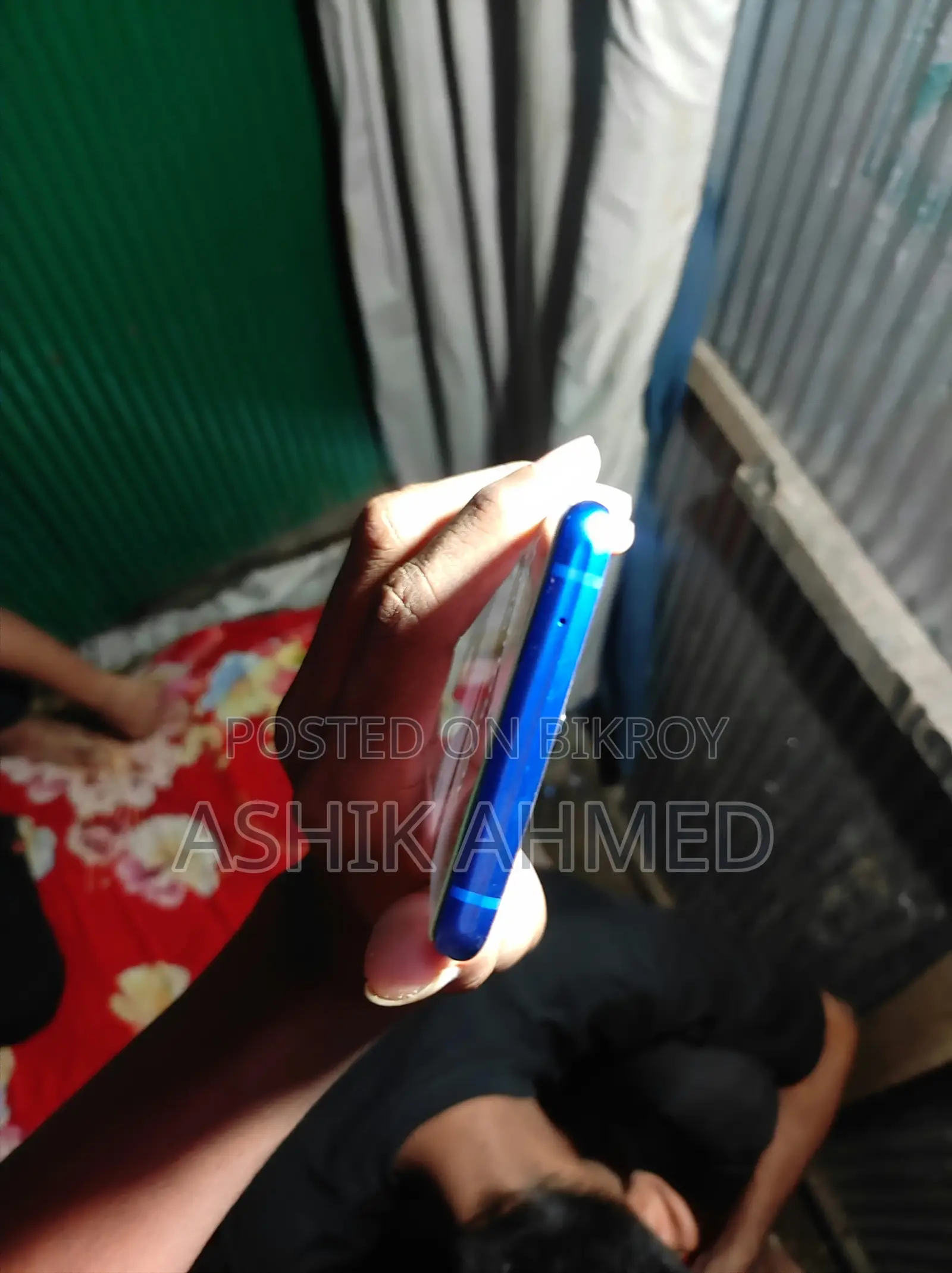 ওয়ানপ্লাস ৮ প্রো ১২৮ জিবি নীল