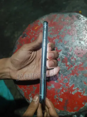 অ্যাপল আইফোন এক্স ৬৪ জিবি সাদা