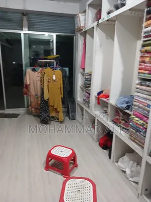 শোরুম অথবা গোডাউন ভাড়া দেওয়া হবে