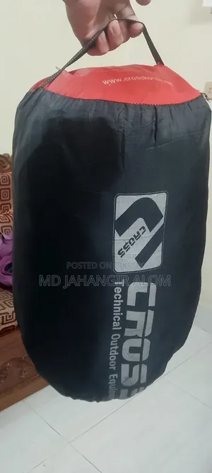 ক্রস স্লিপিং ব্যাগ