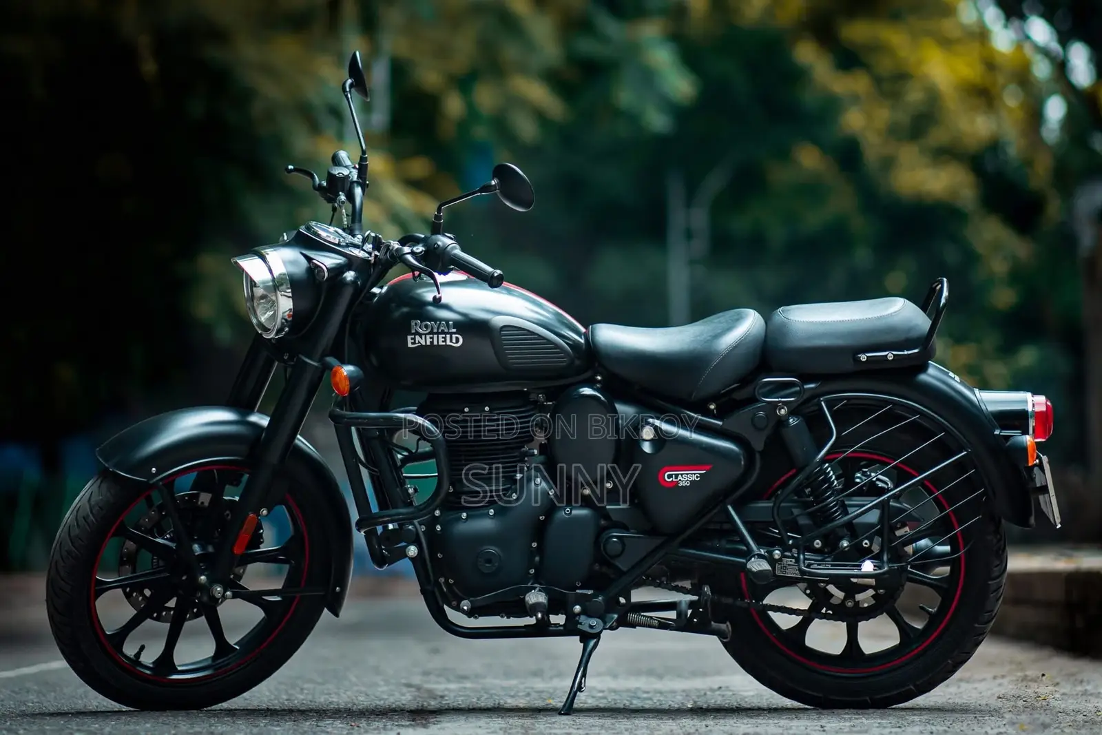 Royal Enfield Classic 350 2025 Black