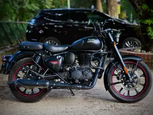Royal Enfield Classic 350 2025 Black