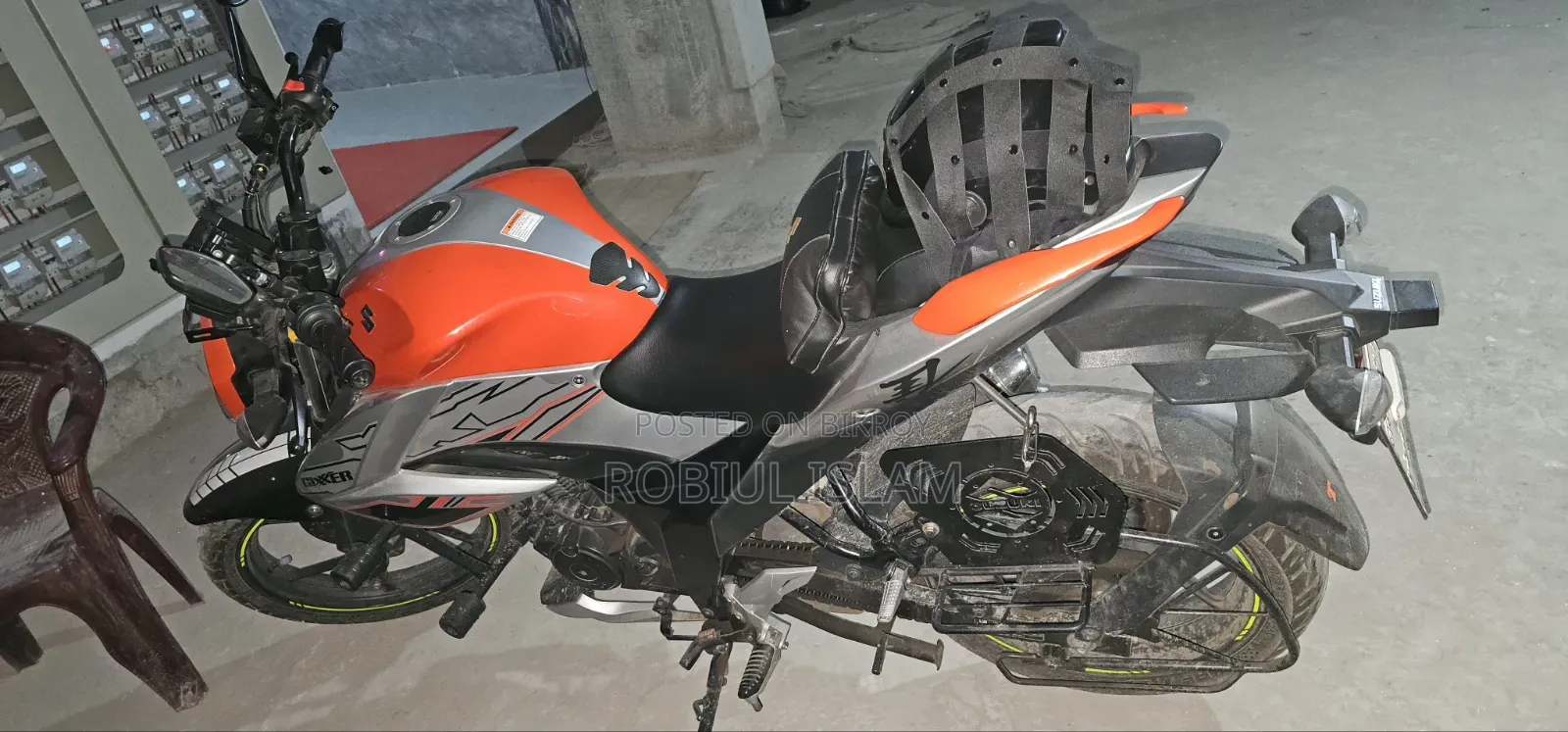 সুজুকি জিক্সার ২০২৪ কমলা