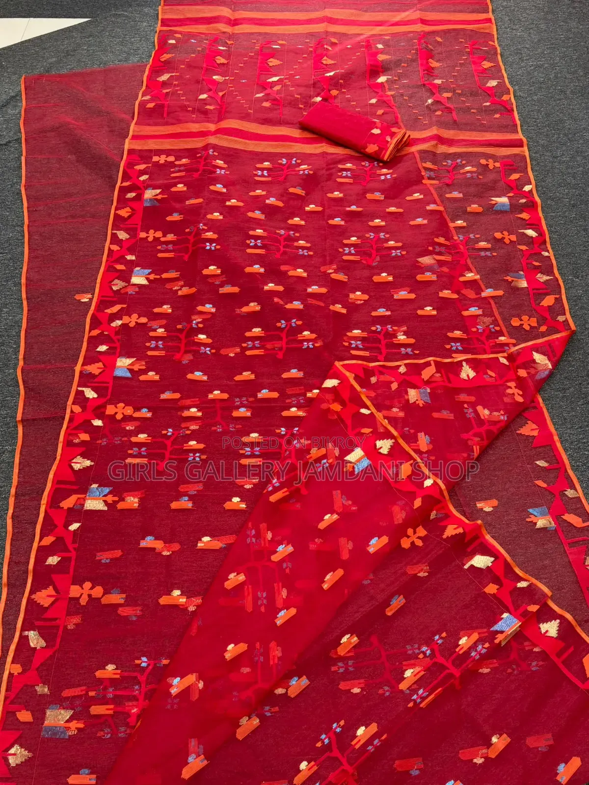 হ্যান্ডলুম অরিজিনাল ঢাকাই জামদানি শাড়ি