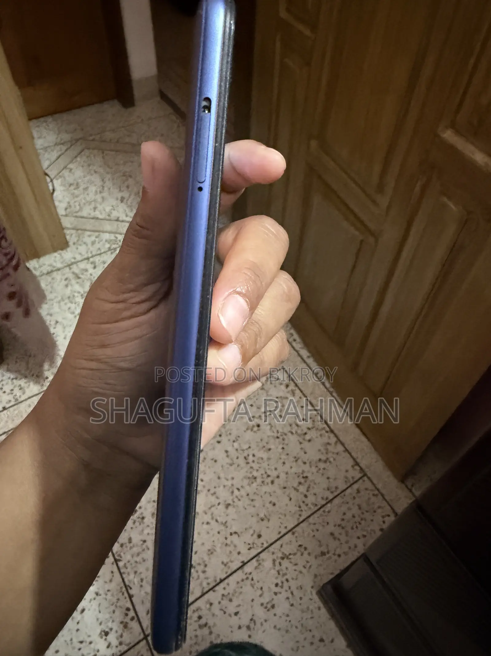 Xiaomi Pocophone F1 ১২৮ জিবি নীল