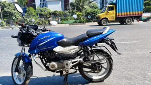 বাজাজ পালসার ১৫০ ২০১৩ নীল