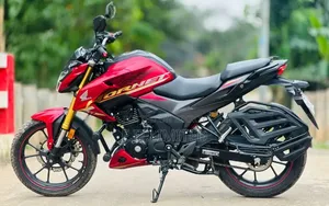 Honda Hornet 2024 Red
