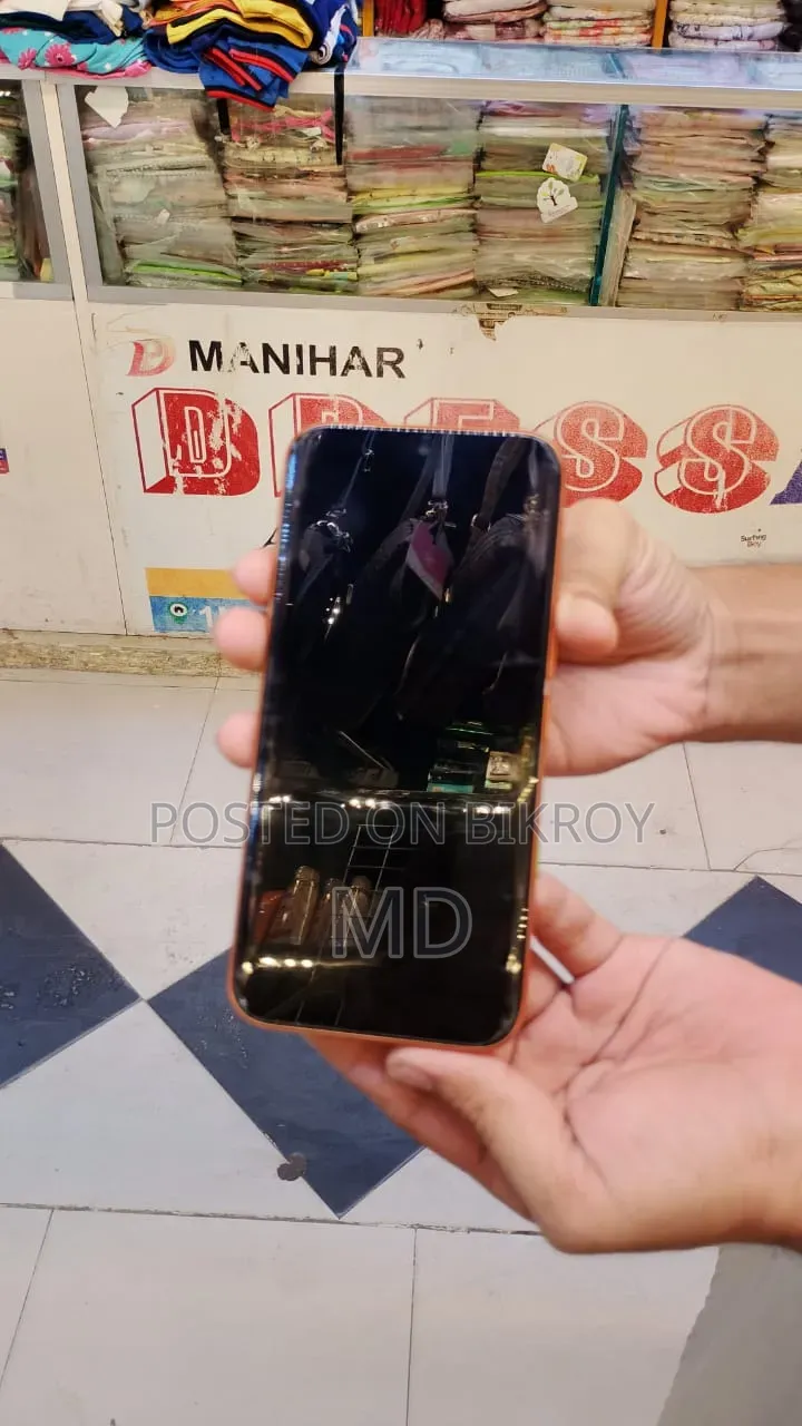 ইনফিনিক্স নোট এজ ১২৮ জিবি কমলা