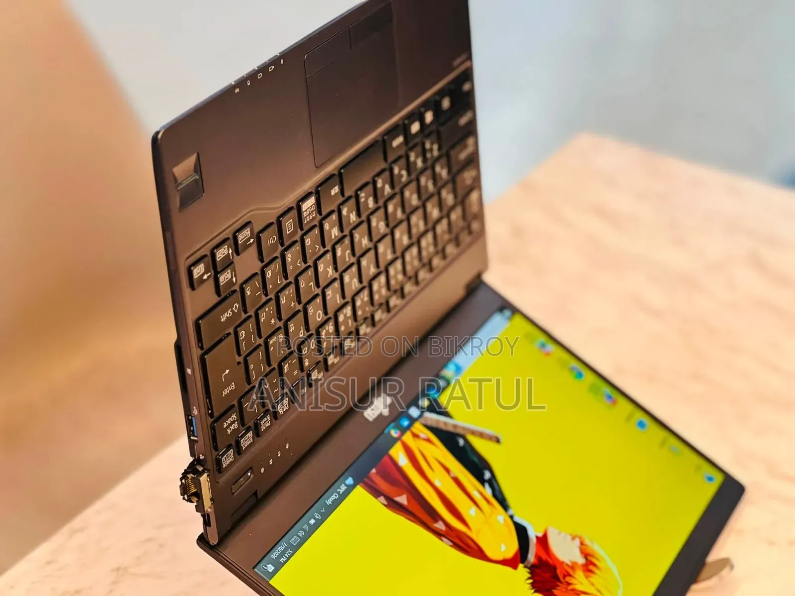 Laptop Fujitsu Lifebook U937 4GB Intel Celeron SSD 128GB