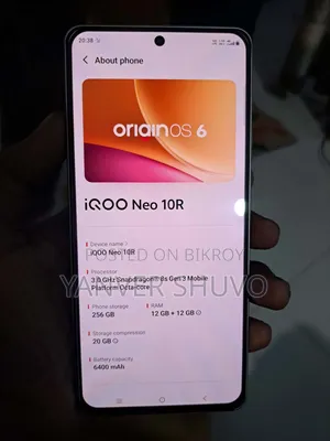 iQOO Z10 256 GB Silver