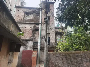 Student hostel will be sold at a low price